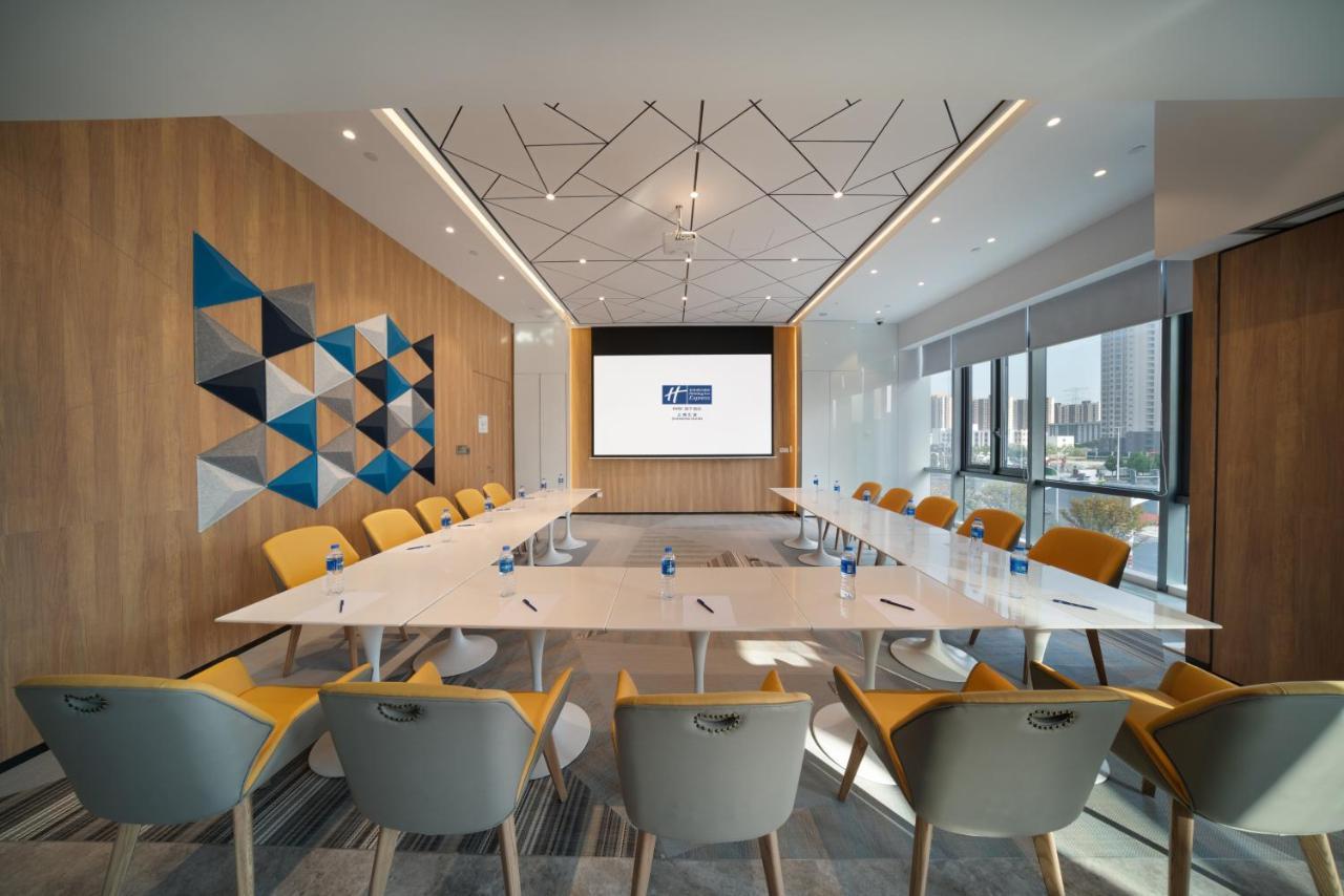 Holiday Inn Express Shanghai Huijin By Ihg Eksteriør bilde