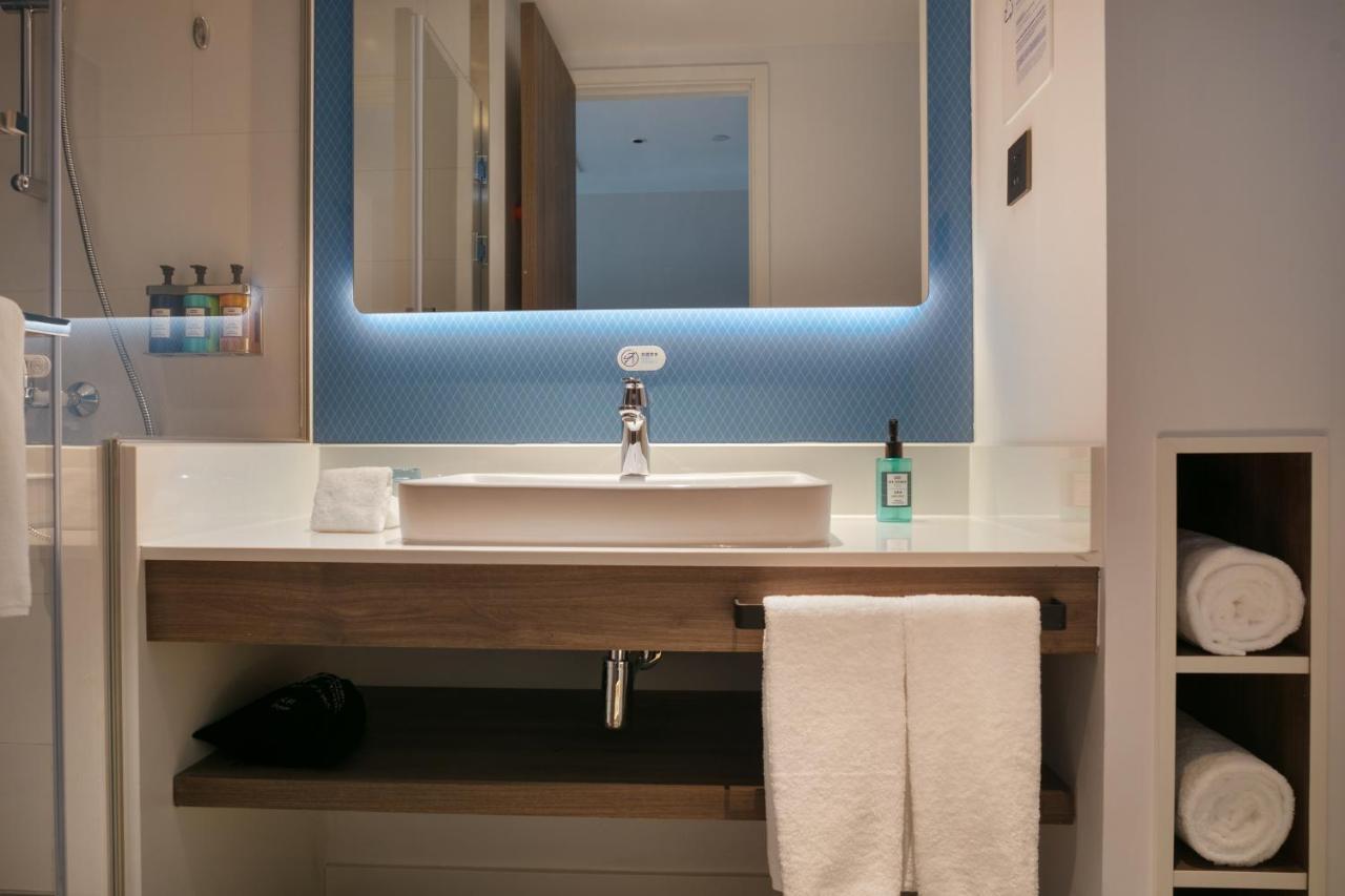 Holiday Inn Express Shanghai Huijin By Ihg Eksteriør bilde